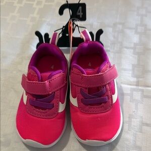 Kids Pink Athletic Shoes